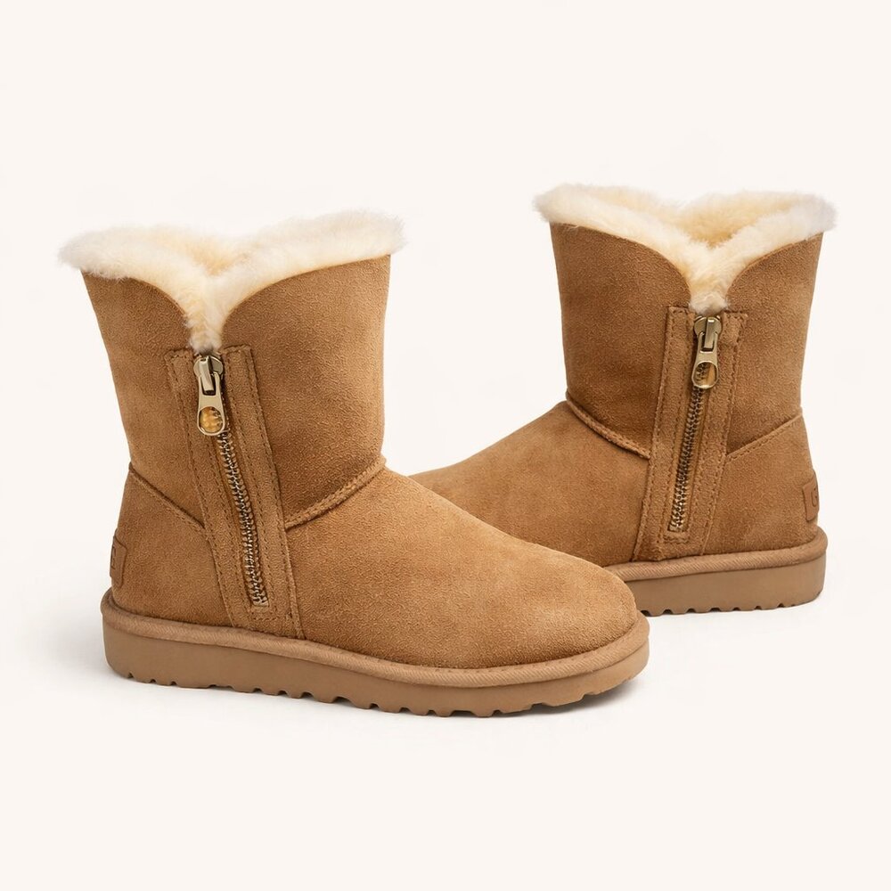 UGG Classic Short Bailey Zip Boots Womens 6 Chestnut Suede Sheepskin